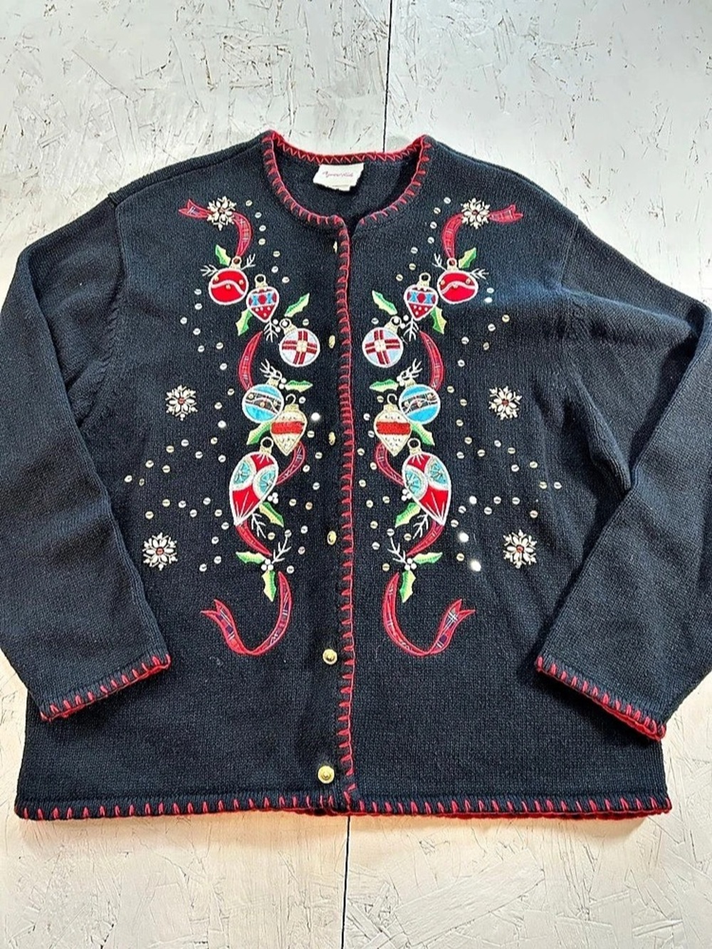 Embroidered Crew Neck Sweater in Black & Red